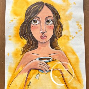 Thé au miel – Illustration originale par CAYA Un instant de douceur et de réconfort capturé dans Thé au miel. Cette œuvre délicate illustre une jeune femme savourant un moment suspendu, enveloppée dans une ambiance chaleureuse aux teintes dorées. Réalisée avec une combinaison d’aquarelle, d’acrylique et d’encre, cette illustration exprime la sérénité et la chaleur d’un simple plaisir quotidien. Le regard expressif du personnage, accompagné de nuances lumineuses et fluides, invite à une pause bienveillante, rappelant la douceur d’un matin ensoleillé et le réconfort d’une tasse de thé.